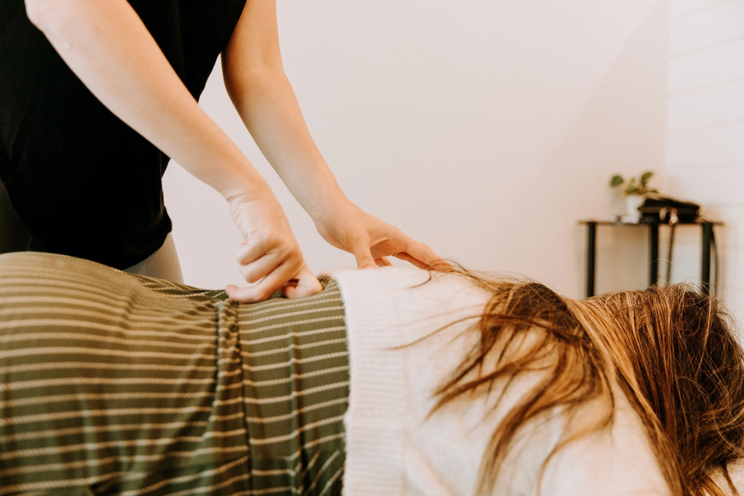 A gentle chiropractic adjustment at Health by Hands Chiropractic in New Berlin, Wisconsin